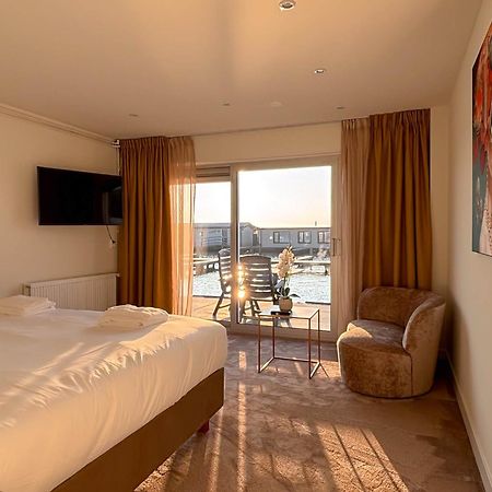 Visserslust Rooms, Apartments And Houseboats Vinkeveen Bagian luar foto